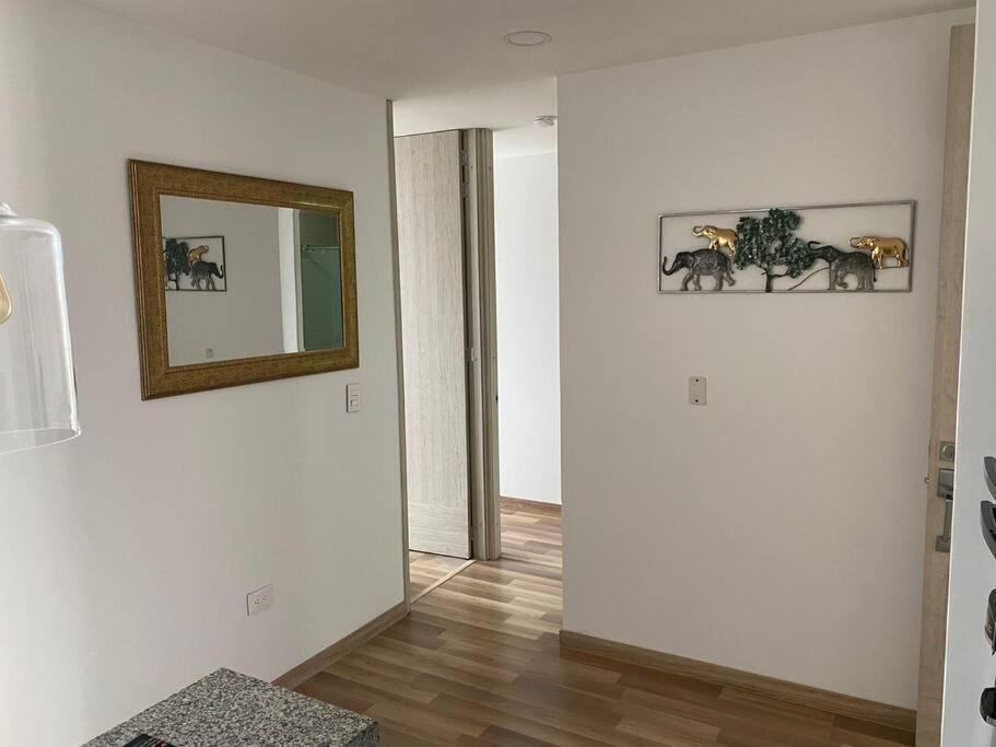 Hermoso Apto Con Piscina Y Parqueadero Privado *
