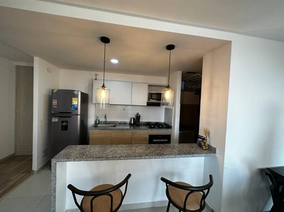 Hermoso Apto Con Piscina Y Parqueadero Privado Apartment